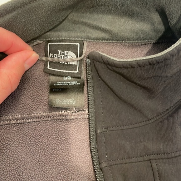 The North Face Apex Zip Up - Picture 2 of 7
